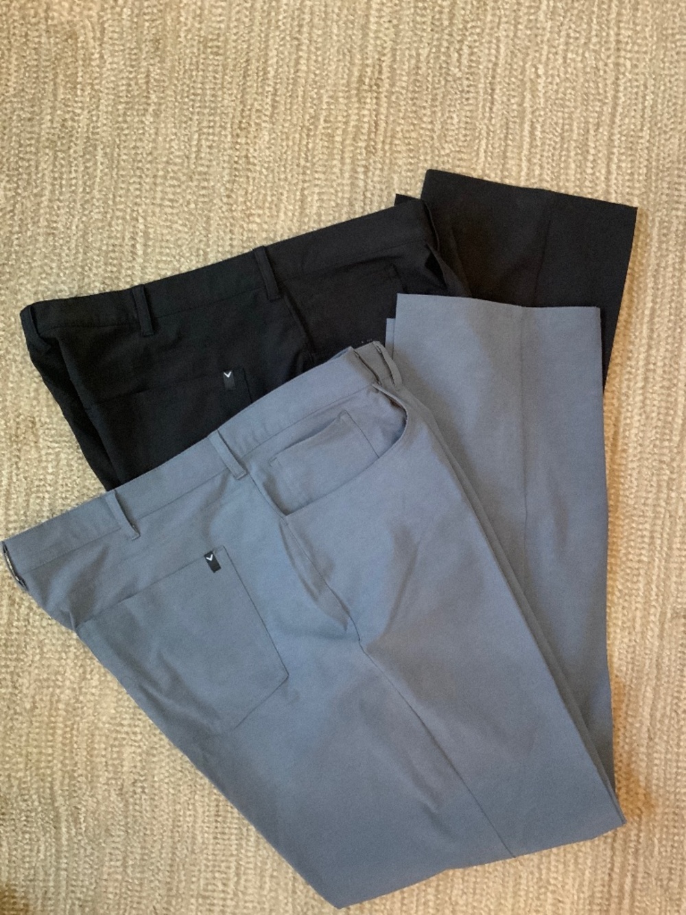2 pairs men’s Calloway Golf pants 42x34 gray black